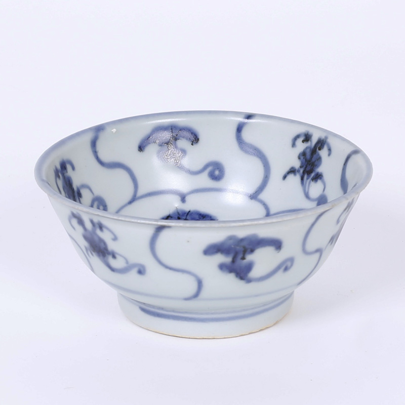 Chinese Blue and White Porcelain Bowls from the Ship Wrecked “Tek Sing”