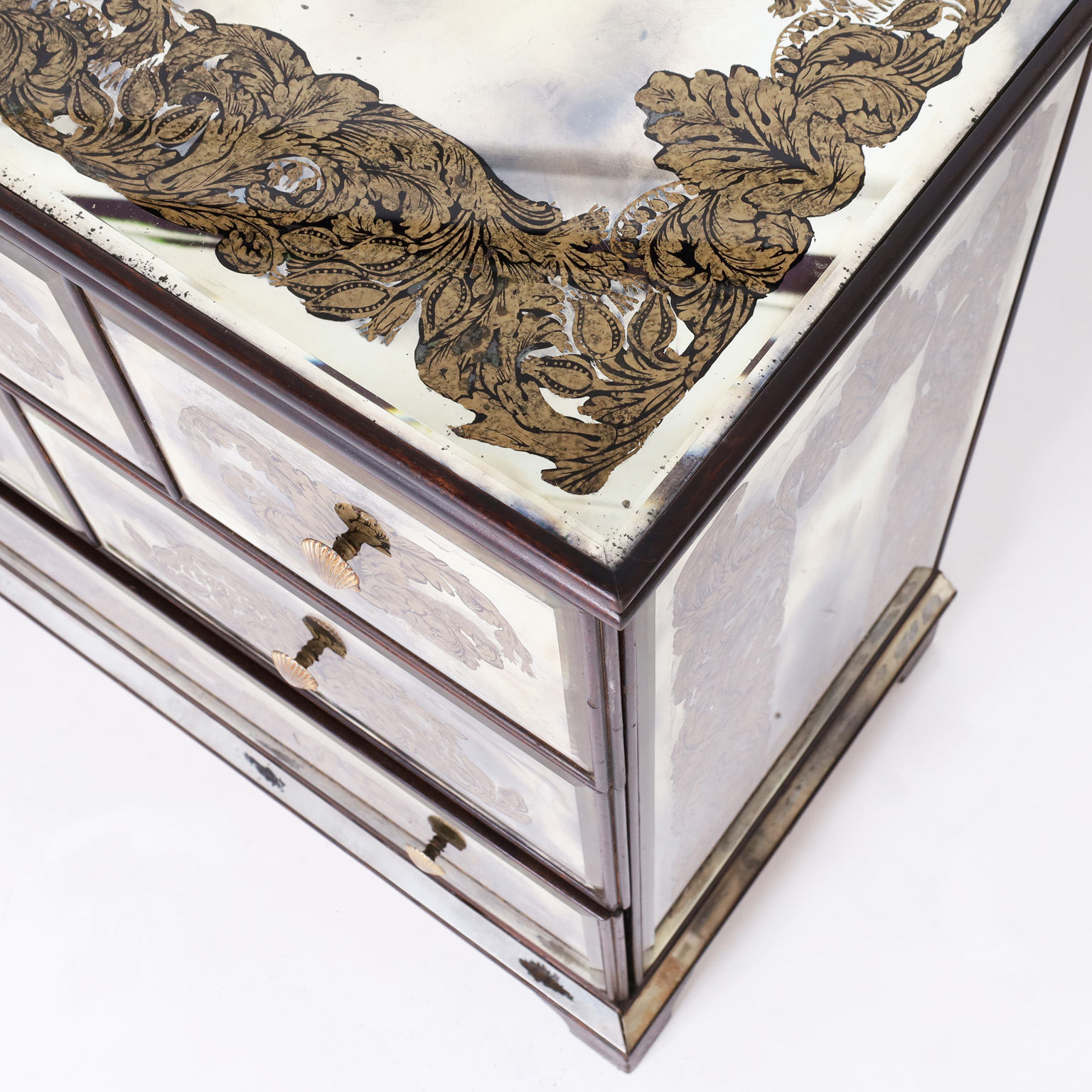 Vintage Italian Reverse Painted Mirrored Chest of Drawers